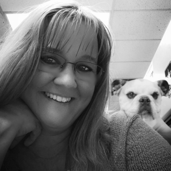 Meet your Posher, Terra - Picture 2 of 3